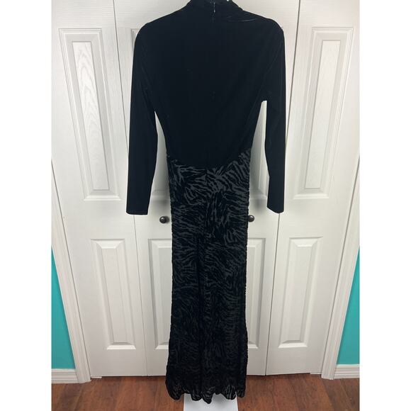 Black Velvet Mockneck Long Sleeve Animal print burnout skirt Maxi Dress Size 0 - Picture 4 of 8